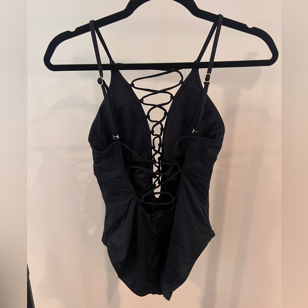 La Blanca Women’s Black Lace-Up One-Piece Swimsuit - Picture 5 of 7